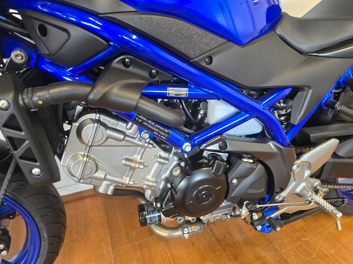 2025 Suzuki SV650 LAMS Blue and black