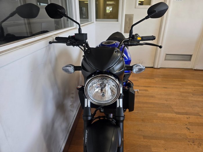 2025 Suzuki SV650 LAMS Blue and black