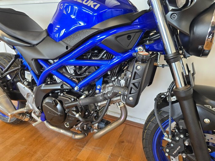 2025 Suzuki SV650 LAMS Blue and black