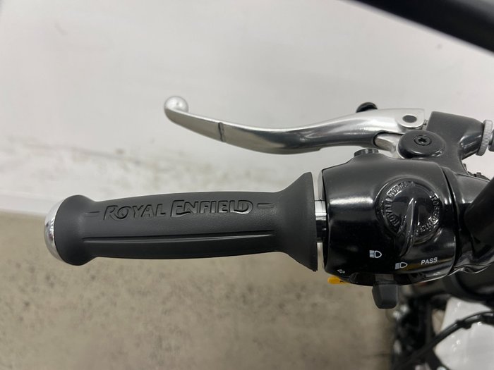 2025 Royal Enfield 2025 650CC INTERCEPTOR BEAR 650 Road