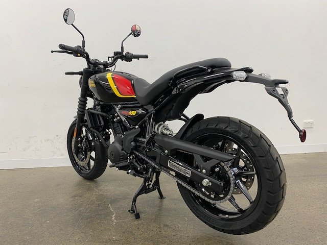 2024 Royal Enfield 2024 Royal Enfield 450CC Guerrilla 450 Playa Black