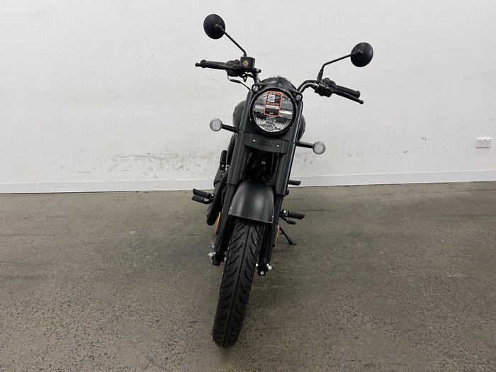 2025 Royal Enfield 2025 Royal Enfield 350CC CLASSIC 350 STEALTH BLACK Black