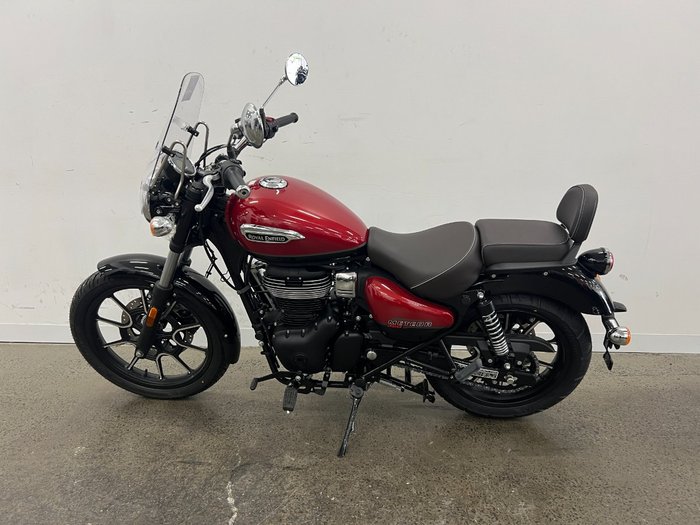 2025 Royal Enfield METEOR 350 FIREBALL