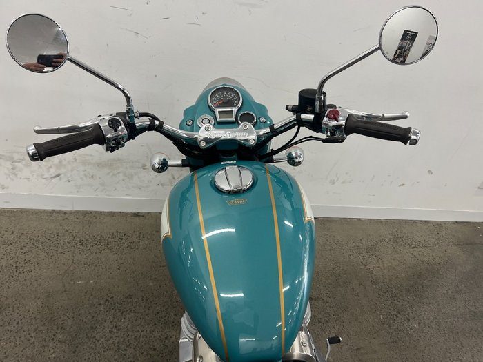 2025 Royal Enfield 2025 Royal Enfield 650CC CLASSIC ROAD