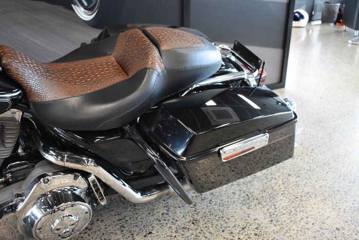 2008 Harley-davidson FLHTCU ULTRA CLASSIC E/GLIDE BLACK