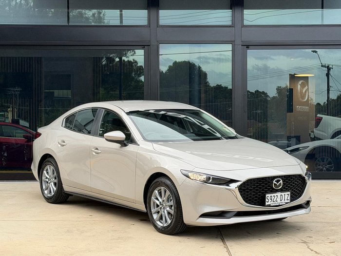 2025 Mazda 3 G20 Pure