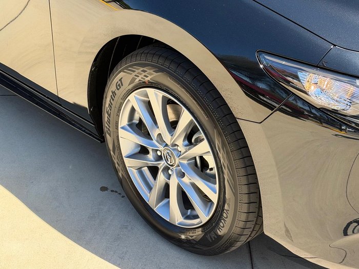 2025 Mazda 3 G20 Pure