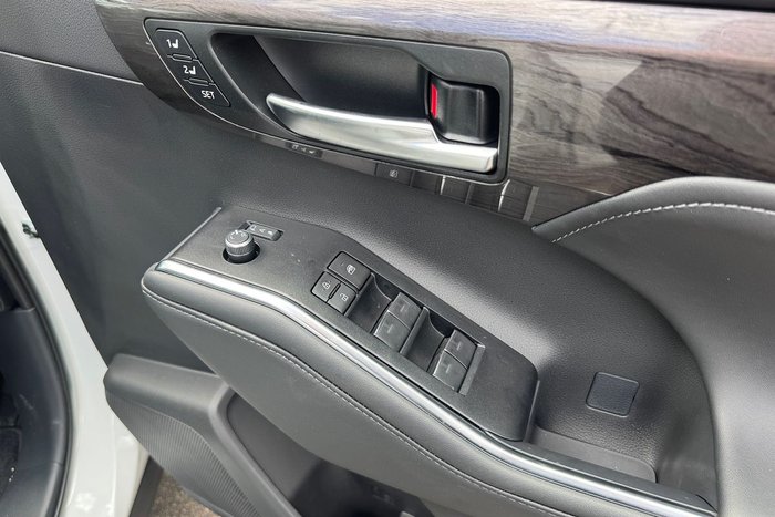 2025 Toyota Kluger Grande