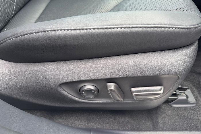 2025 Toyota Kluger Grande