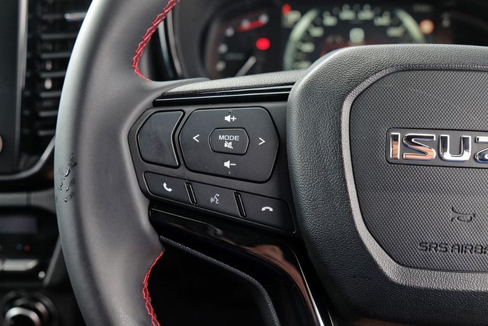 2024 Isuzu D-MAX X-TERRAIN MY24 4X4 Dual Range WHITE