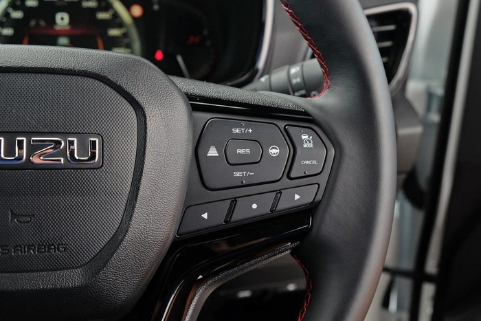 2024 Isuzu D-MAX X-TERRAIN MY24 4X4 Dual Range Moonstone White