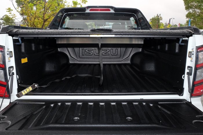 2024 Isuzu D-MAX X-TERRAIN MY24 4X4 Dual Range WHITE