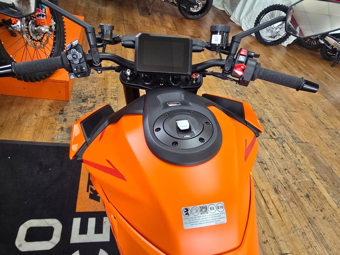 2024 Ktm 1390 SUPER DUKE R Orange