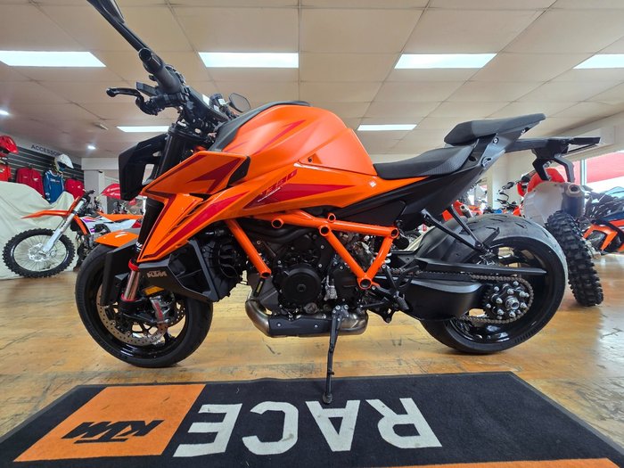 2024 Ktm 1390 SUPER DUKE R Orange