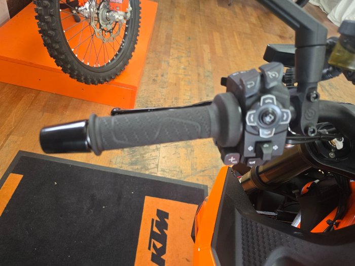 2024 Ktm 1390 SUPER DUKE R Orange