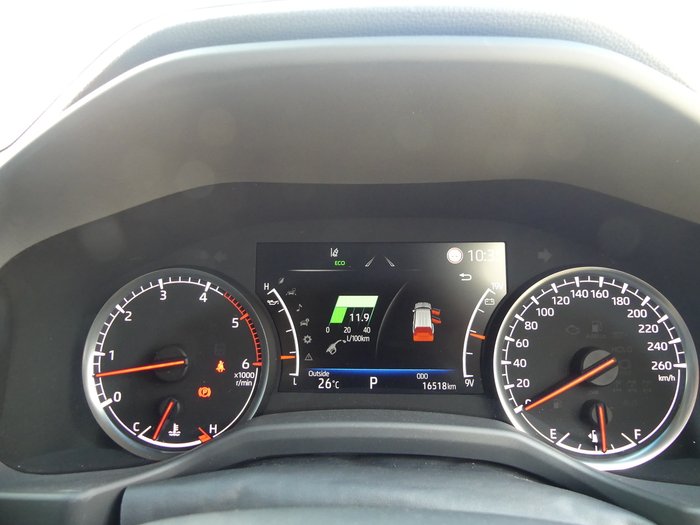 2023 Toyota Landcruiser Sahara ZX