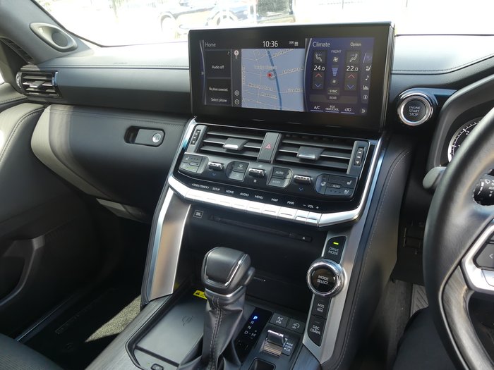 2023 Toyota Landcruiser Sahara ZX