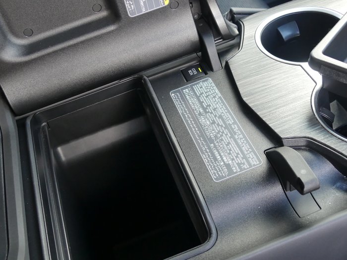 2023 Toyota Landcruiser Sahara ZX