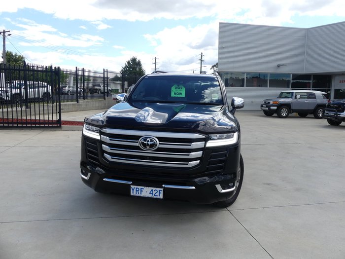 2023 Toyota Landcruiser Sahara ZX