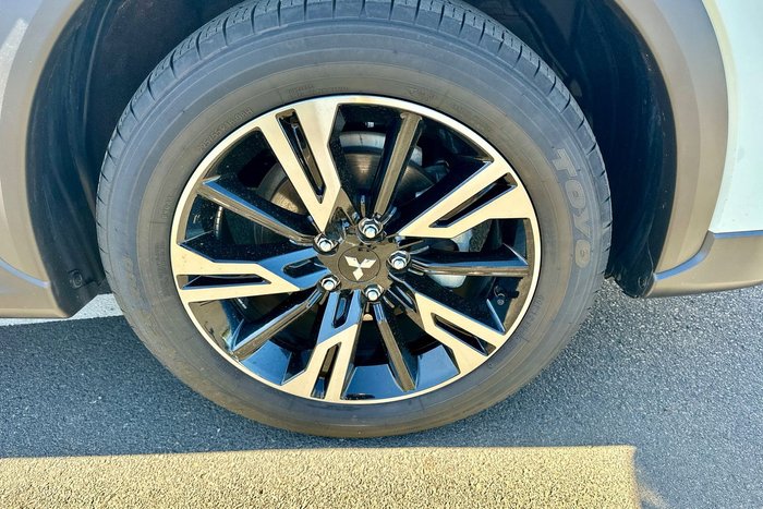 2025 Mitsubishi Eclipse Cross LS