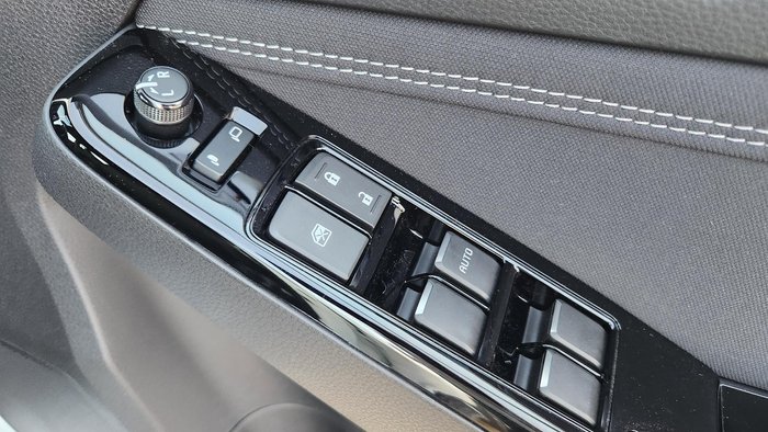 2025 Isuzu D-MAX LS-U