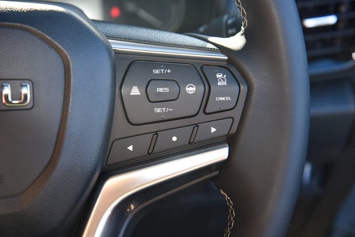 2025 Isuzu D-MAX LS-U