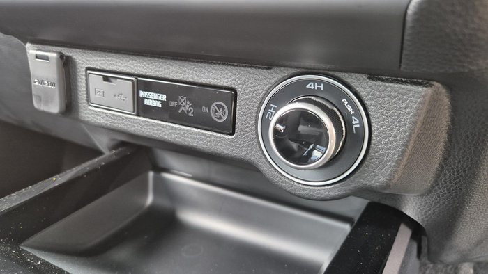 2025 Isuzu D-MAX LS-U