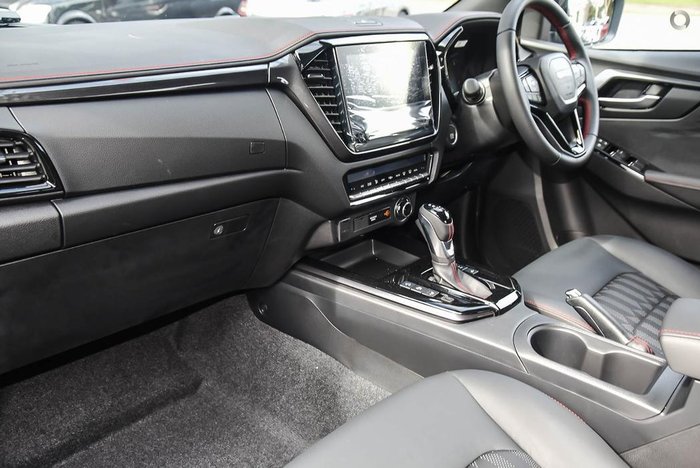 2025 Isuzu D-MAX X-TERRAIN