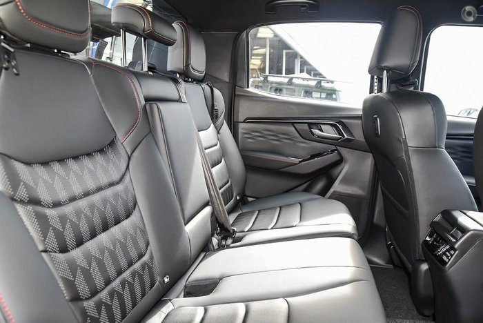 2025 Isuzu D-MAX X-TERRAIN