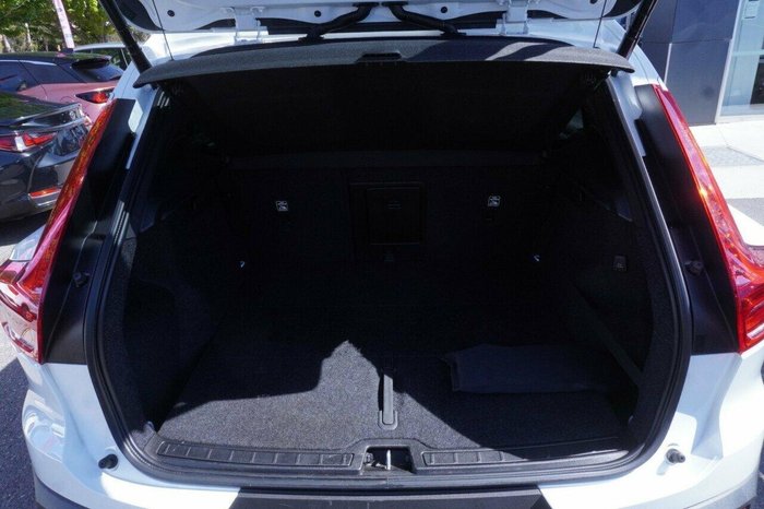 2020 Volvo XC40 T4 Momentum