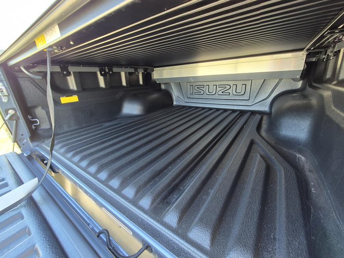 2025 Isuzu D-MAX X-TERRAIN