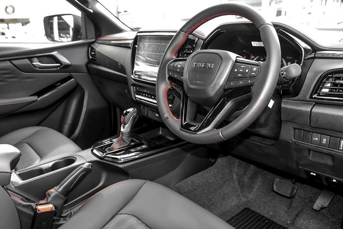 2025 Isuzu D-MAX X-TERRAIN