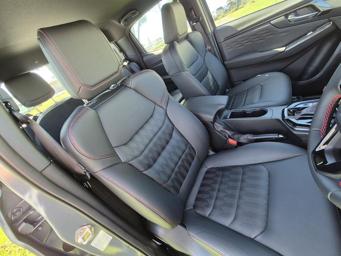 2025 Isuzu D-MAX X-TERRAIN