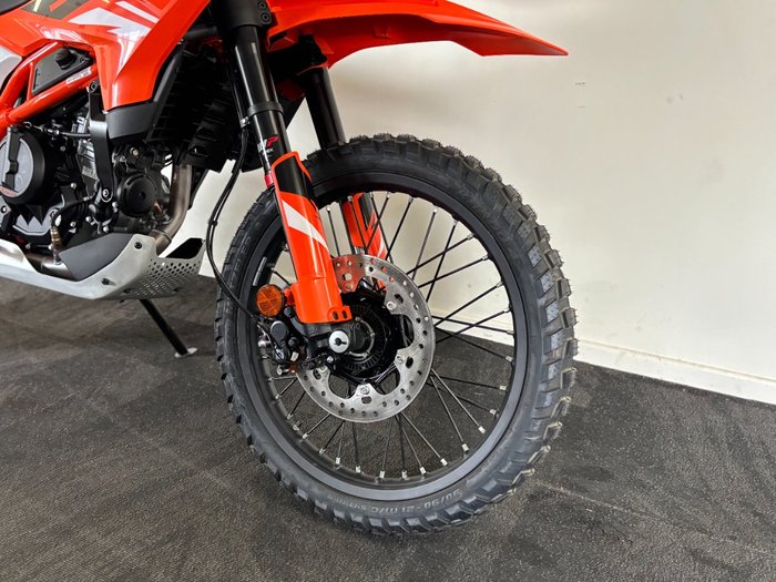 2025 Ktm 2025 Ktm 390CC ENDURO R Orange