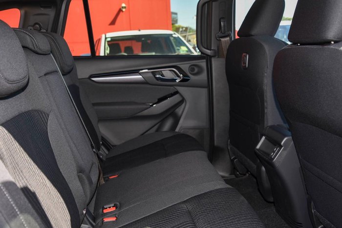 2025 Isuzu MU-X LS-U