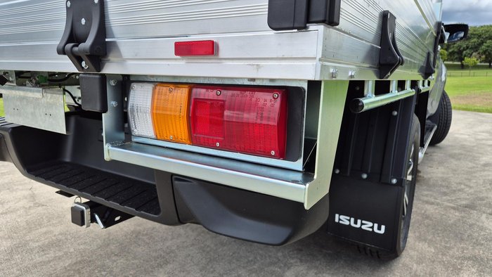 2025 Isuzu D-MAX LS-U