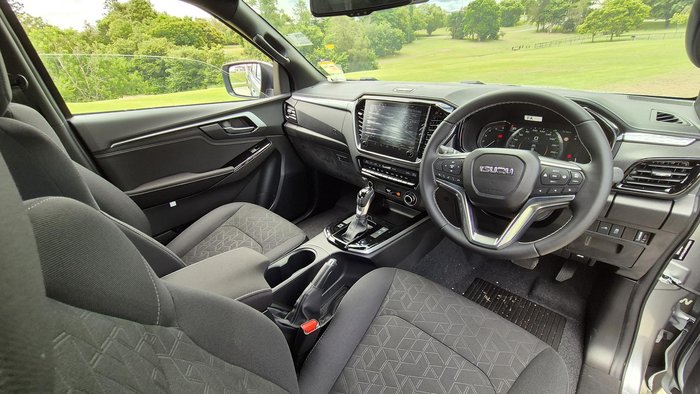 2025 Isuzu D-MAX LS-U