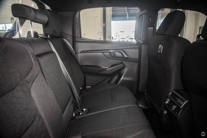 2025 Isuzu D-MAX X-RIDER