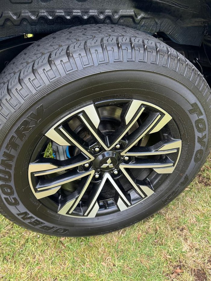 2024 Mitsubishi Pajero Sport Exceed