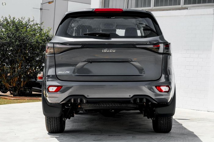 2025 Isuzu MU-X LS-M