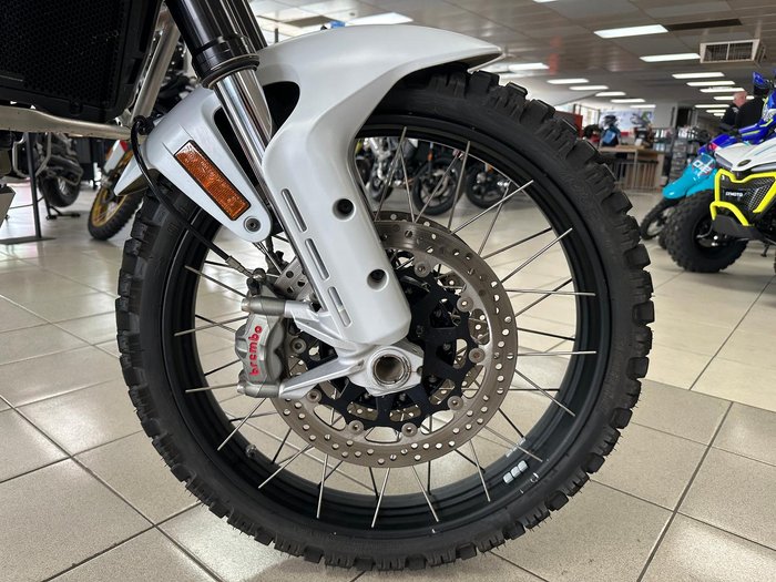 2022 Ducati Desert X Desert X White
