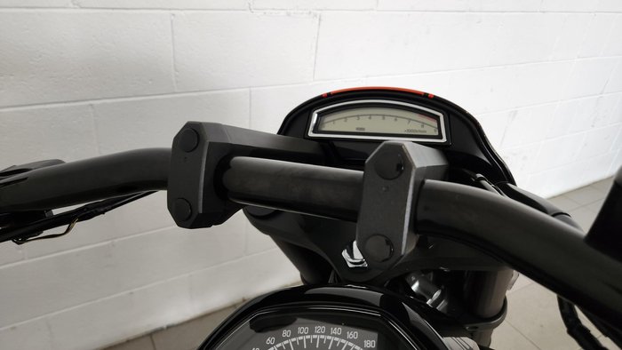 2018 Suzuki Boulevard M109R Black Edition (VZR1800BZ) Boulevard Black