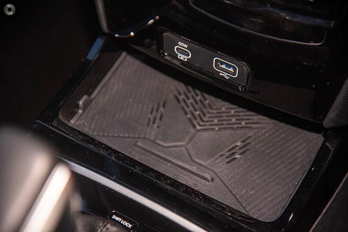 2025 Mahindra XUV3XO AX7L