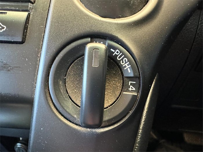 2016 Toyota Landcruiser GX VDJ200R 4X4 Dual Range Glacier White