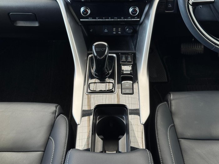 2024 Mitsubishi Eclipse Cross PHEV Exceed