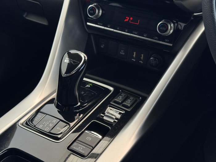 2024 Mitsubishi Eclipse Cross PHEV Exceed