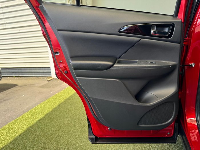 2024 Mitsubishi Eclipse Cross PHEV Exceed