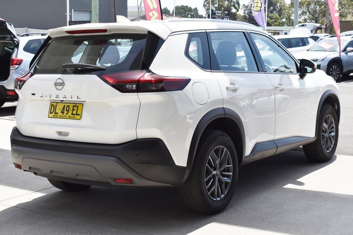 2024 Nissan X-TRAIL ST
