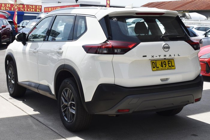 2024 Nissan X-TRAIL ST