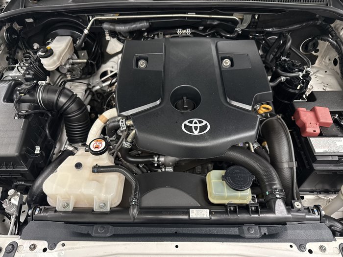 2019 Toyota Hilux SR5